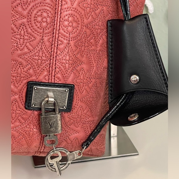 Louis Vuitton Antheia MM Rose - Picture 3 of 11